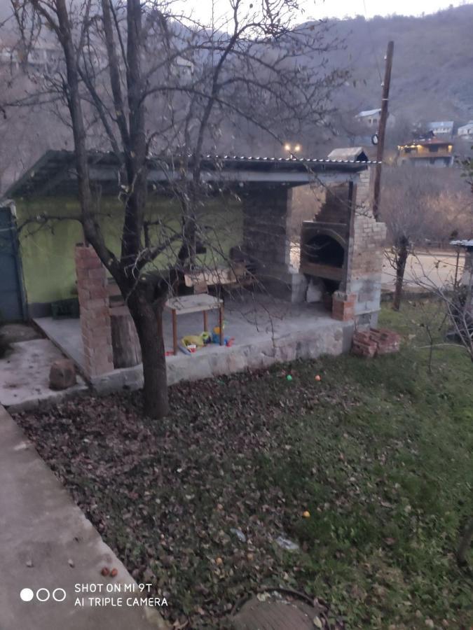 Artyomi Toon Apartment Dilijan Bagian luar foto